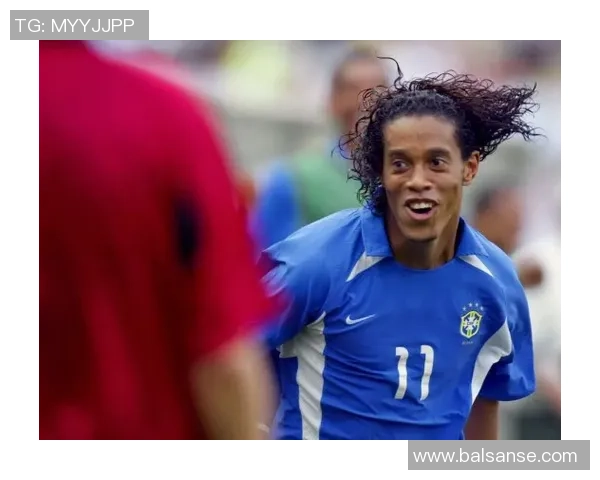 足球明星卡卡的辉煌历程与成就全解析，带你深入了解这位传奇球员的故事