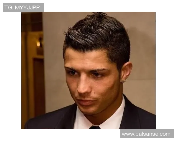 足球明星发型固定技巧揭秘让你的发型持久如他们一样帅气