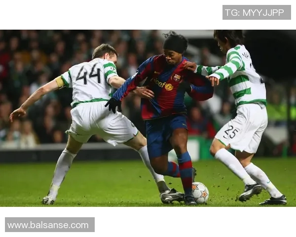 足球明星小小马图片 足球明星小小马图片