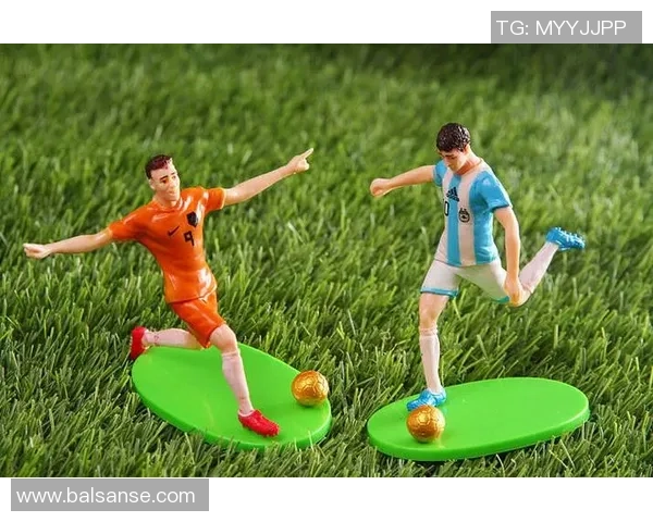 足球明星手办全套精美图片展示收藏爱好者必看