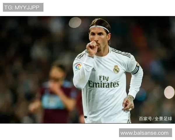 足球明星扎发带时尚风潮解析及精选图片展示