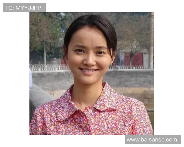 足球明星杨梅的传奇故事与成就揭秘 足球明星杨梅的传奇故事与成就揭秘