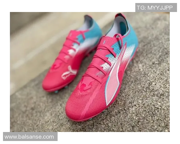 足球明星球鞋的魅力与风格探索让你领略球场上的时尚与运动精神