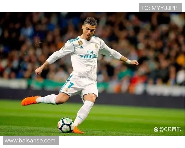 足球明星短发发型精选展示时尚潮流与个性魅力的完美结合 足球明星短发发型精选展示时尚潮流与个性魅力的完美结合