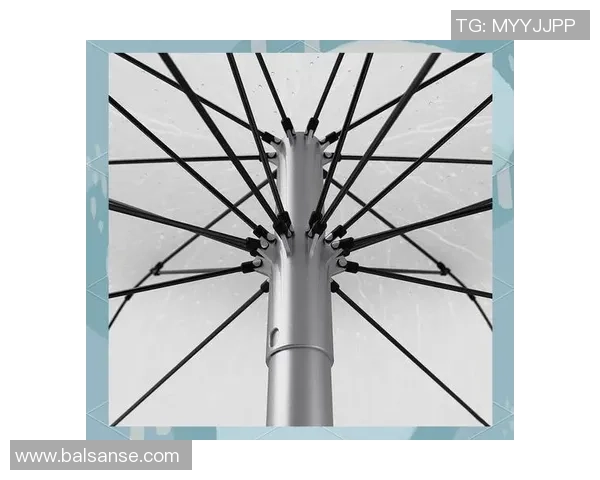 足球明星联名折叠雨伞时尚潮流新选择让你在雨天也能尽显个性魅力 足球明星联名折叠雨伞时尚潮流新选择让你在雨天也能尽显个性魅力